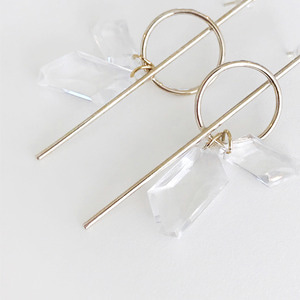 Gold stick crystal earring